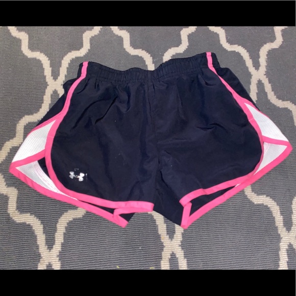 Under Armour shorts - Picture 2 of 5